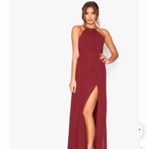 Klänning. Stl XS/S.  - Hej säljer nu min fina klänning, en är i nyskick och är i stl XS men passar även S då den har resår vid magen.