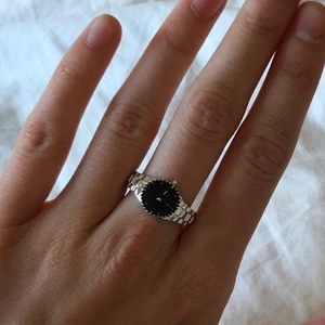 Klock Ring  - Super häftiga klock-ringar! Skriv ifall du har några frågor!🤗❤️🥰🥰 Frakt: 14kr