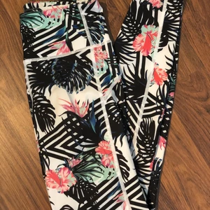 Träningstights SOC S - Träningstights från märket SOC, i gott skick. Storlek S