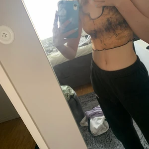 Topp - Ett jätte fint liten topp men som inte används längre