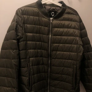 Jacka - Fin damjacka från Cubus knappt använd