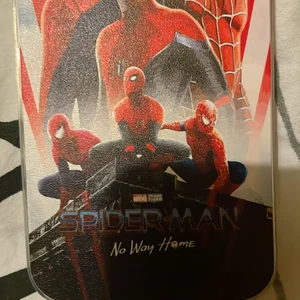 Helt oanvänt iPhone 12 PRO Max skal - Ett helt nytt skal, aldrig använt. Spider man (no way home) kostade 150 säljer det för 75kr 