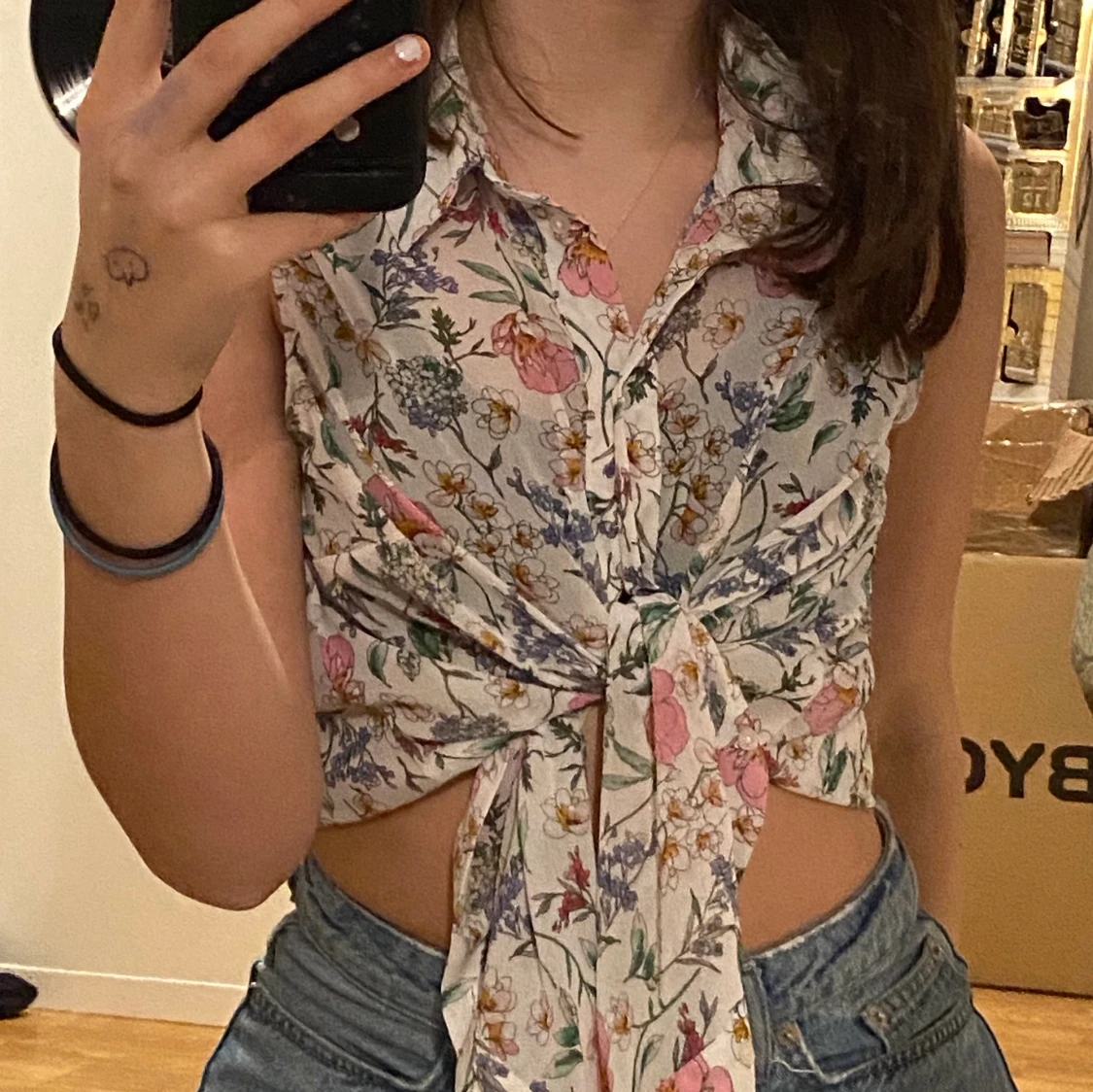 Blommig ”skjorta”