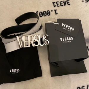 Versus versace bälte - Nytt versus versace skärp, nypris 1999kr säljs för 800kr.