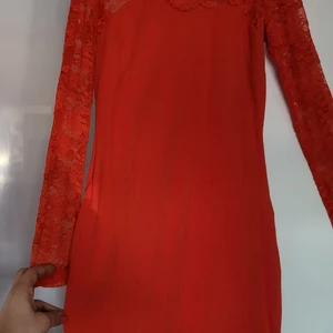 Klänning  - Jätte fint klänning använd en gång storlek S 