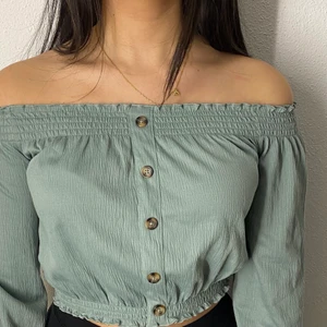 Sommar topp - Fin sommar topp med knappar