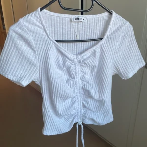 Topp - Vit topp storlek M.