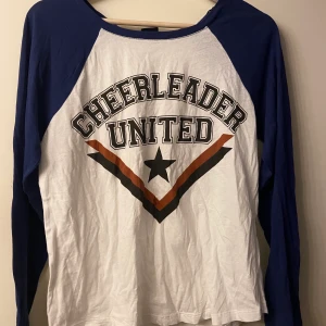 Tröja - Tröja från gina tricot använd max två gånger