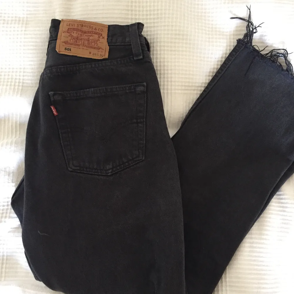 Svart Levis byxor. W:28 (XS). Jeans & Byxor.