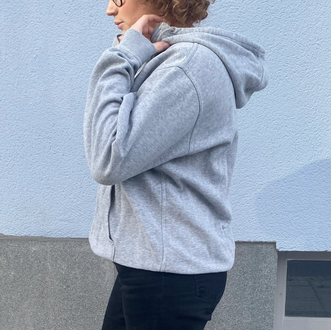 Grå nike kofta - 90