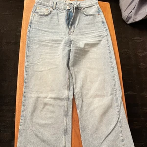 Gina Tricot strlk 36 - Jeans Gina Tricot strlk 36