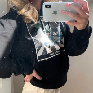 Hoodie från HM - Ifrån herravdelningen på hm, storlek S🤍