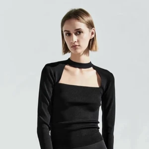 Svart Zara topp - Storlek S, endast använd en gång. Skriv för egna bilder☺️ 