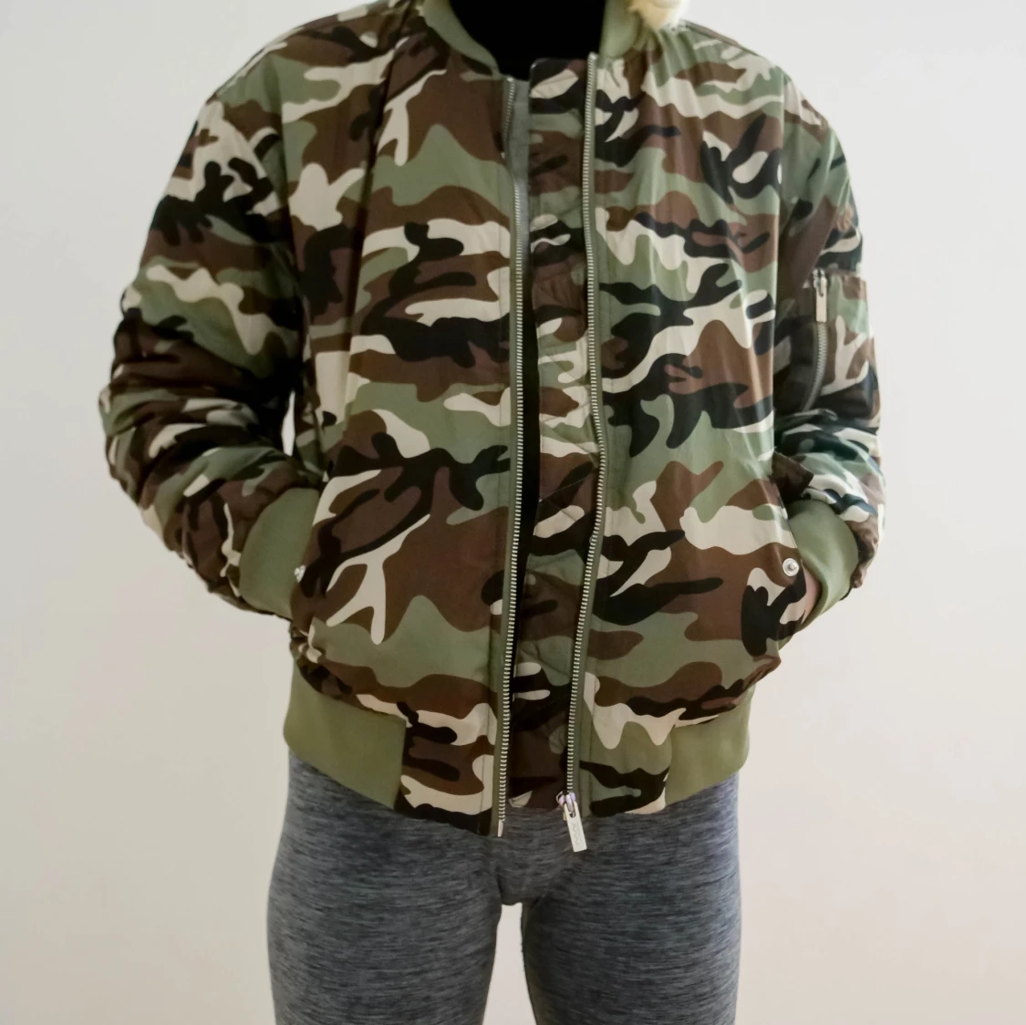 Bomberjacka i militärmönster🪖🎖 - 90