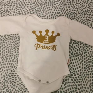 2 månader  - bomull