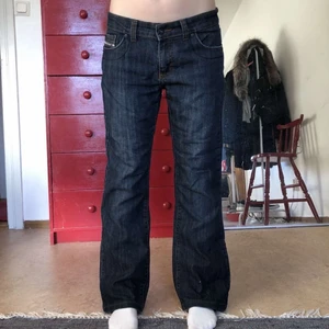 Snygga diesel jeans!! - Super snygga jeans, straight modell💘💘