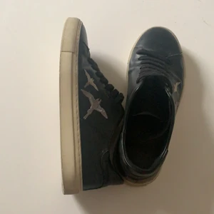 Arigato - Axel arigato strl 43, kan se över pris vid behov