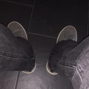 Arigato skor strl 40 - Hej har kommit in på detta konto igen så har aktiverat en budgivning på det just nu så in o buda!!!