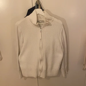 Tröja - Älskar denna och tänkte bara kolla intresset, säljer enbart vid bra bud