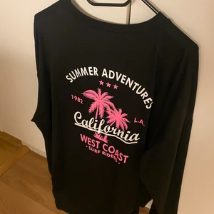 Långärmad tröja - Köpt från shein, aldrig använd! Oversized modell 