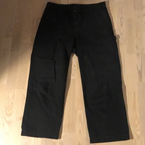 carpenter byxor - carpenter byxor i storlek M, köparen står för frakt💚