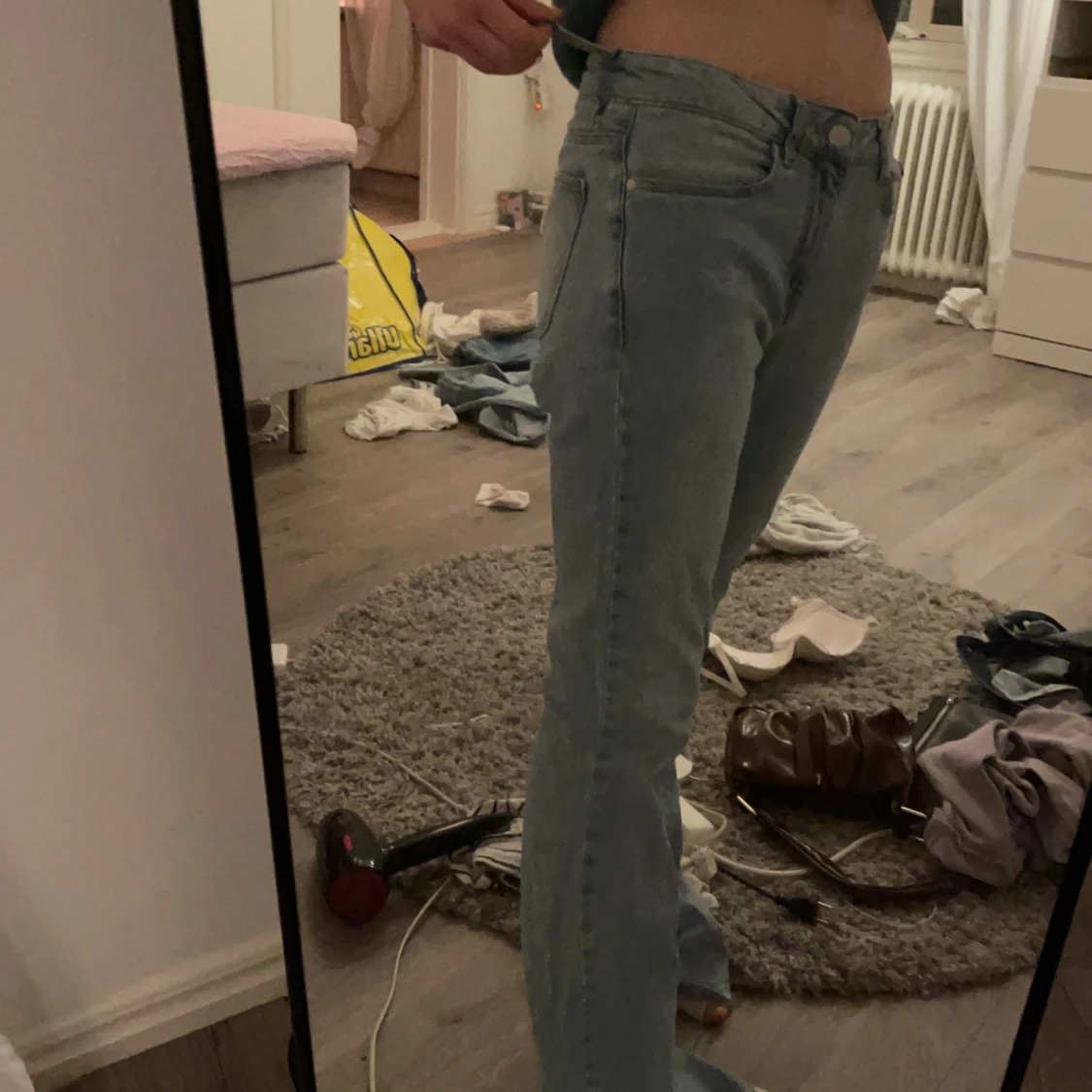 Lågmidjade jeans! - 90