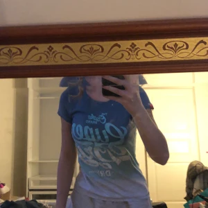 Superdry t-shirt - Superdry t-shirt använd en gång därav jättefint skick