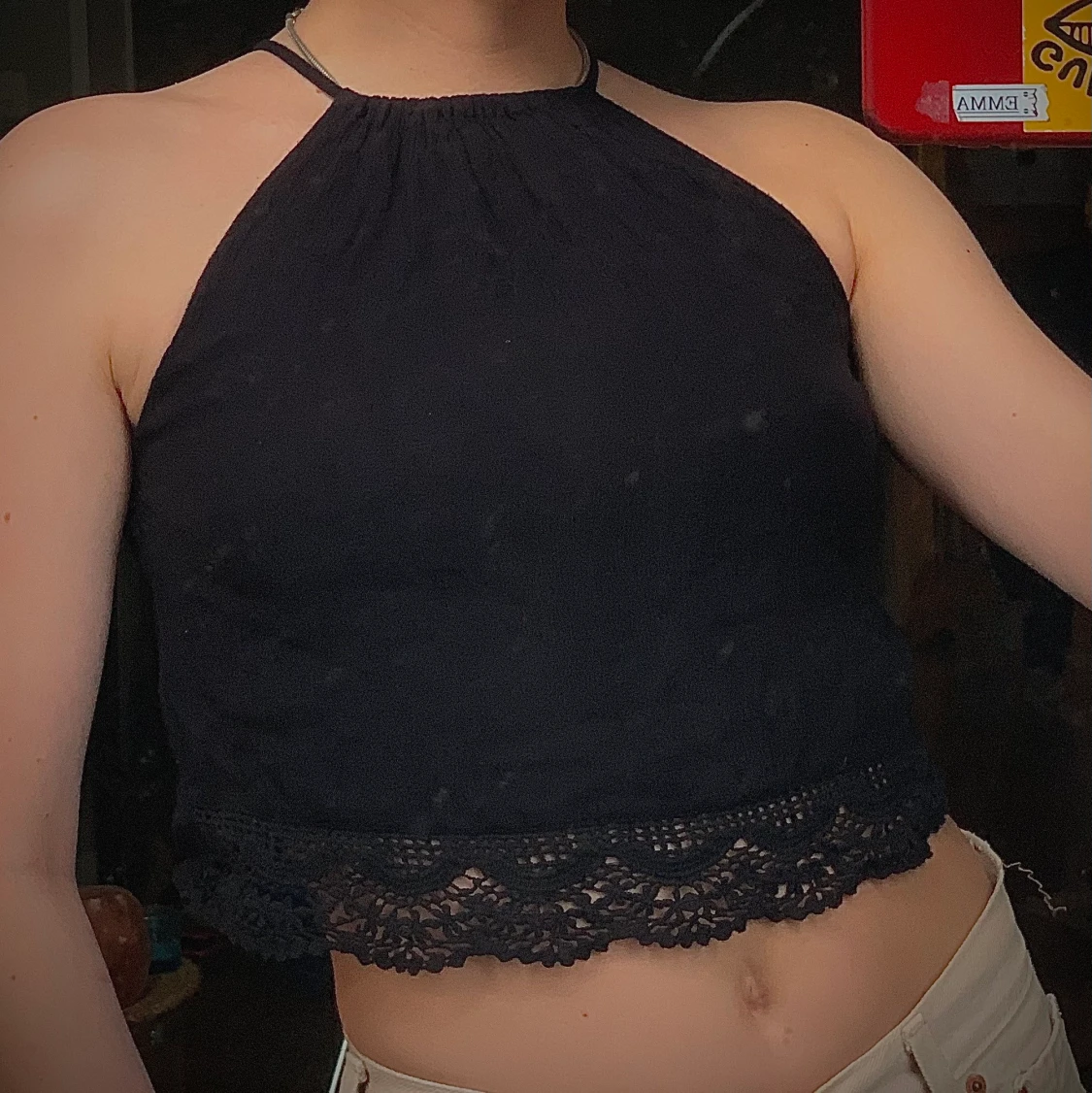 Svart Croptop med virkad volang, strl 32, XS