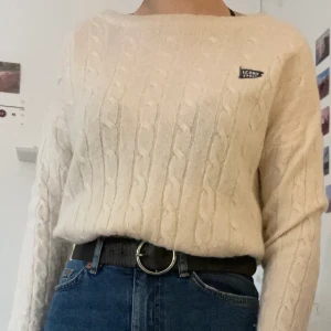 Stickad tröja - Stickad tröja från Lager 157 som jag använt en gång. Storlek s😚