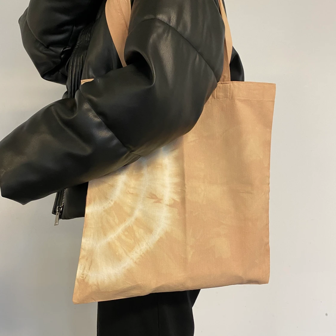 AVENAL - Tygkasse - 90