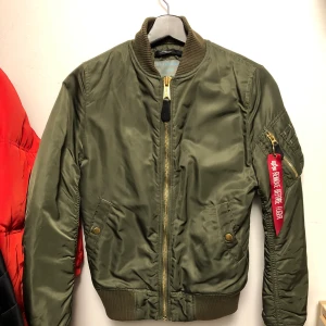 Alpha industries - Alpha industries jacka i XS. 300kr! 