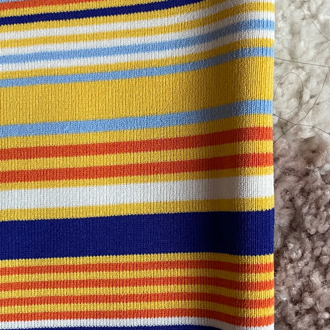 Färgglad maxiklänning med justerbara band  - 91