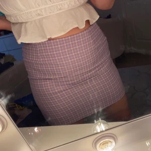 Kjol från BOOHOO  - Kjol från BOOHOO. Stl: 38