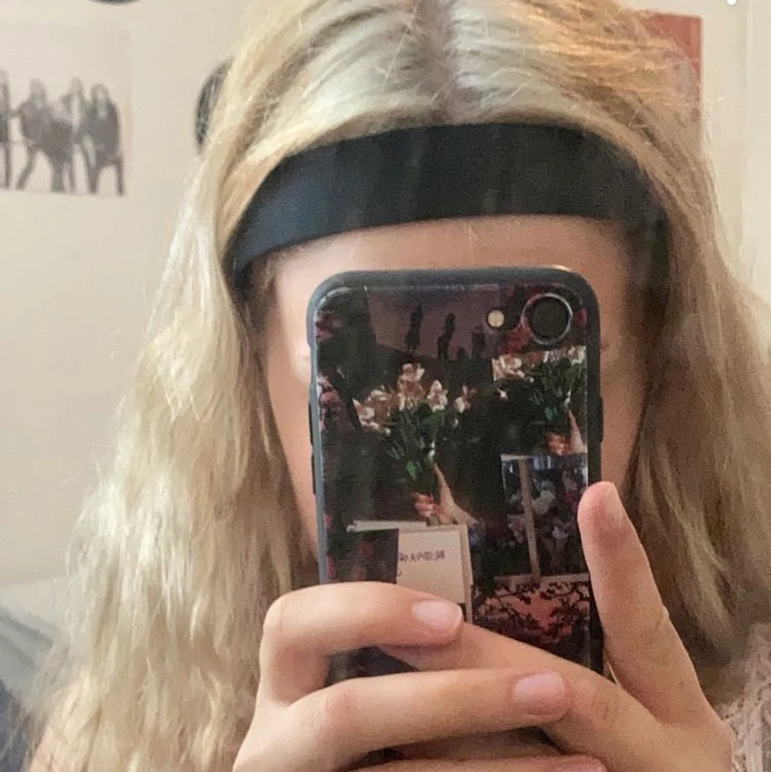 Säljer det här hårbandet som jag beställt från shein för jag har inte använt det nånting