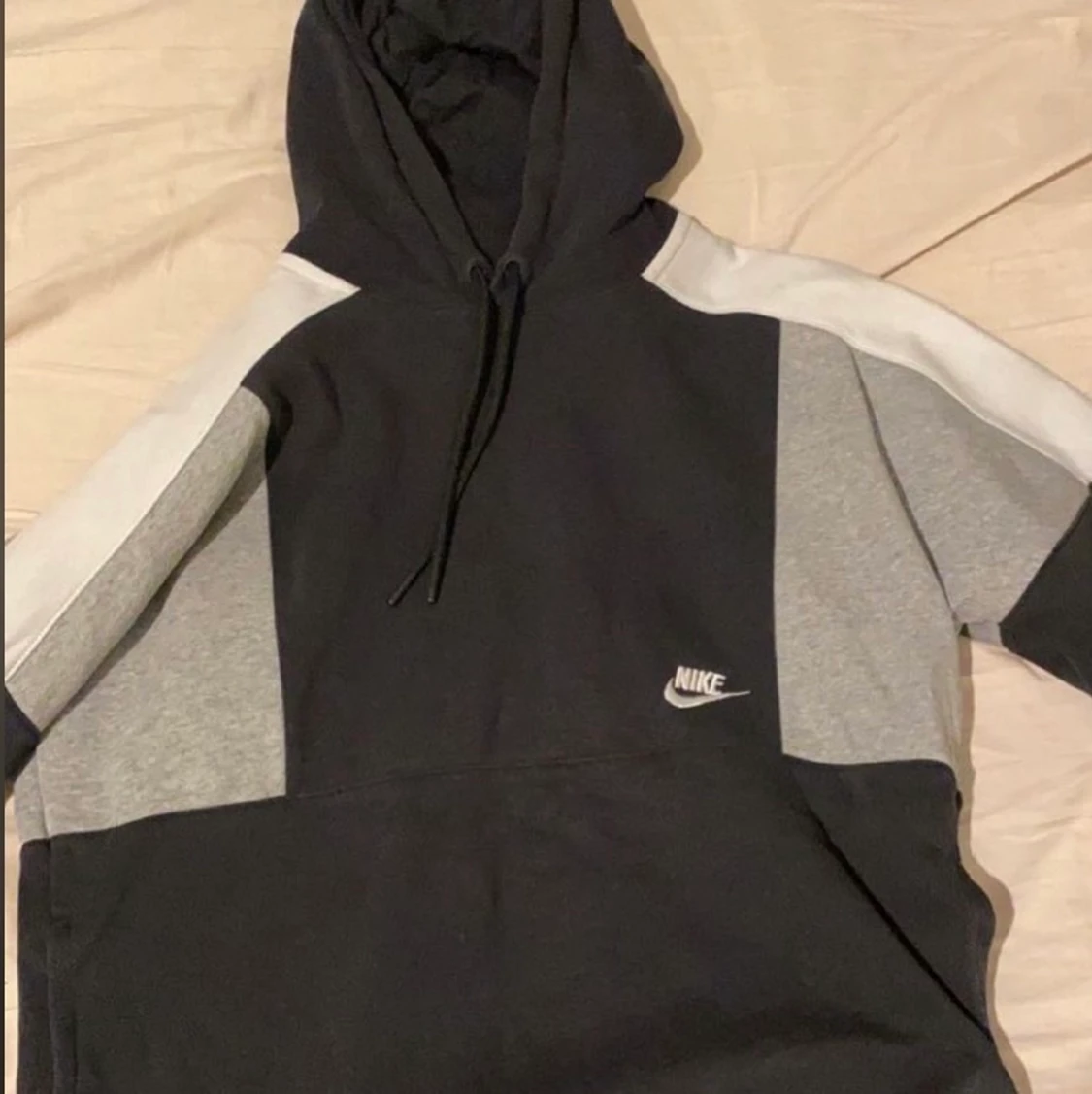 Nike hoodie - 91