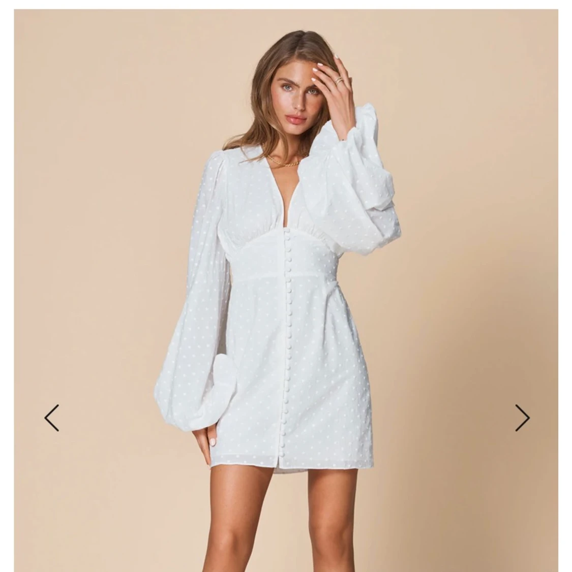 Vit adoore klänning