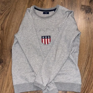 GANT tröja - Jättefin grå gant tröja i storlek s