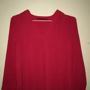 Röd skjorta/blus från zara