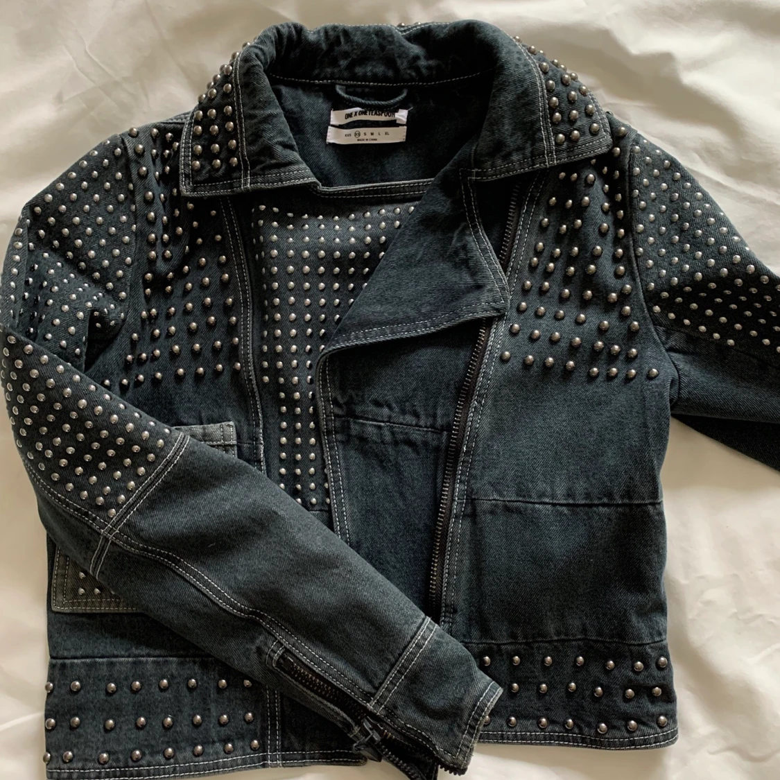 Jacka med nitar  - 90