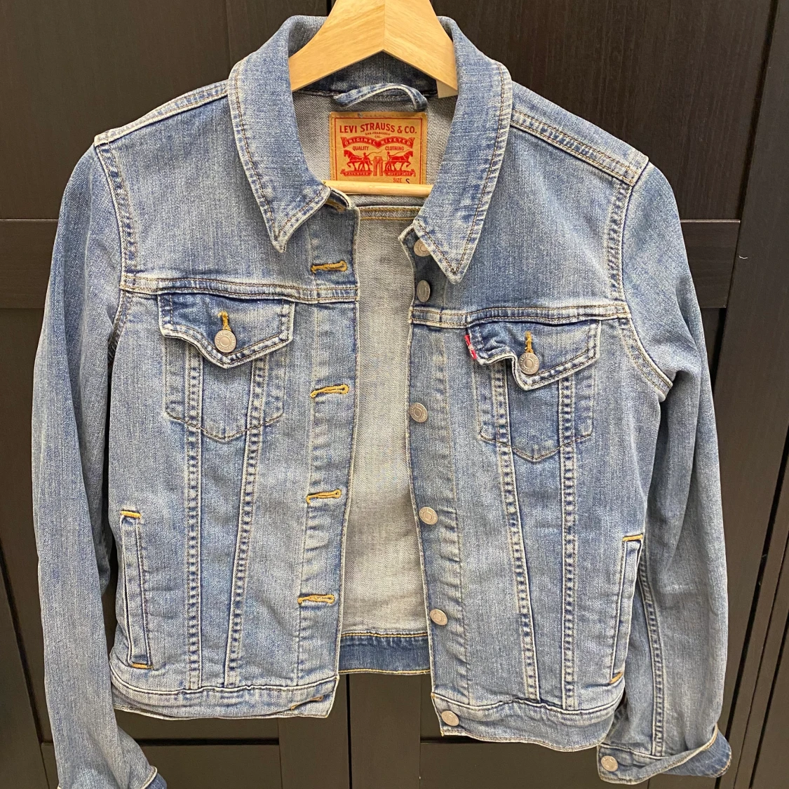 Jeansjacka Levis strl S 