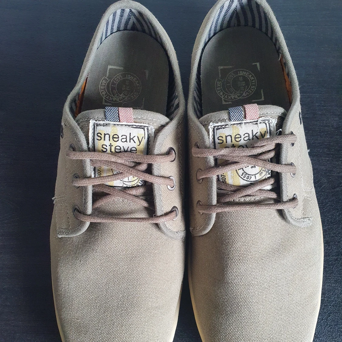 SNEAKY STEVE storlek 43 - 91