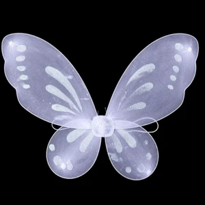 Vingar  - Säljer dessa alldeles nya halloween tillbehören, säljer pga av ånger av halloween utklädnad! Allt för 150kr, vill man köpa separat så kan pris diskuteras! Har även en glitter spray till håret!