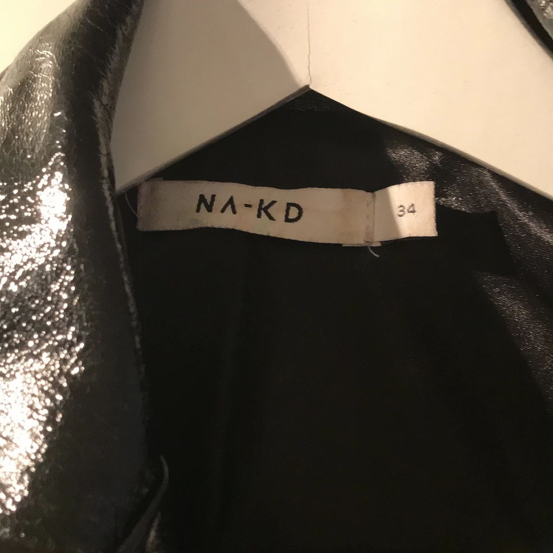 NA-KD jacka strl 34, skinnimmitation - 91