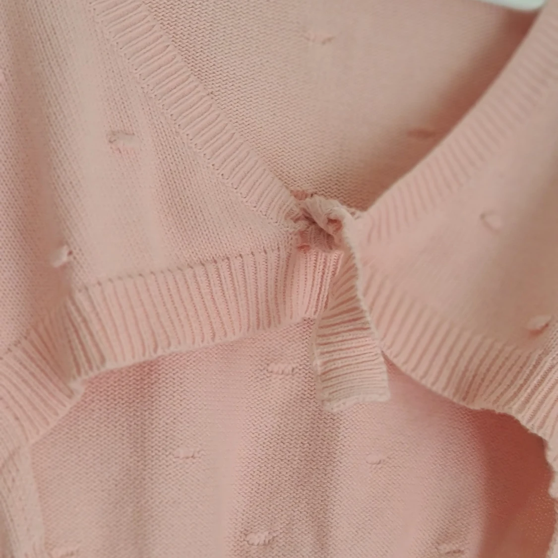 Stickad knyttröja - 90