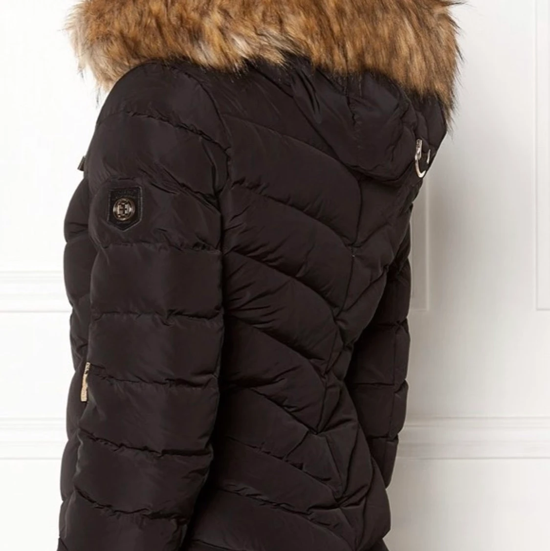 Hollies jacka med fuskpäls  - 91