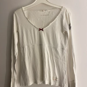 Tröja - En Odd Molly tröja lite urringad men inte för!!🥰