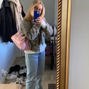 Pastell rosa väska💕⭐️ - Säljer denna så fina pastell rosa väska AIRONE❤️⚡️ Skriv privat för mer info och bilder 🌸