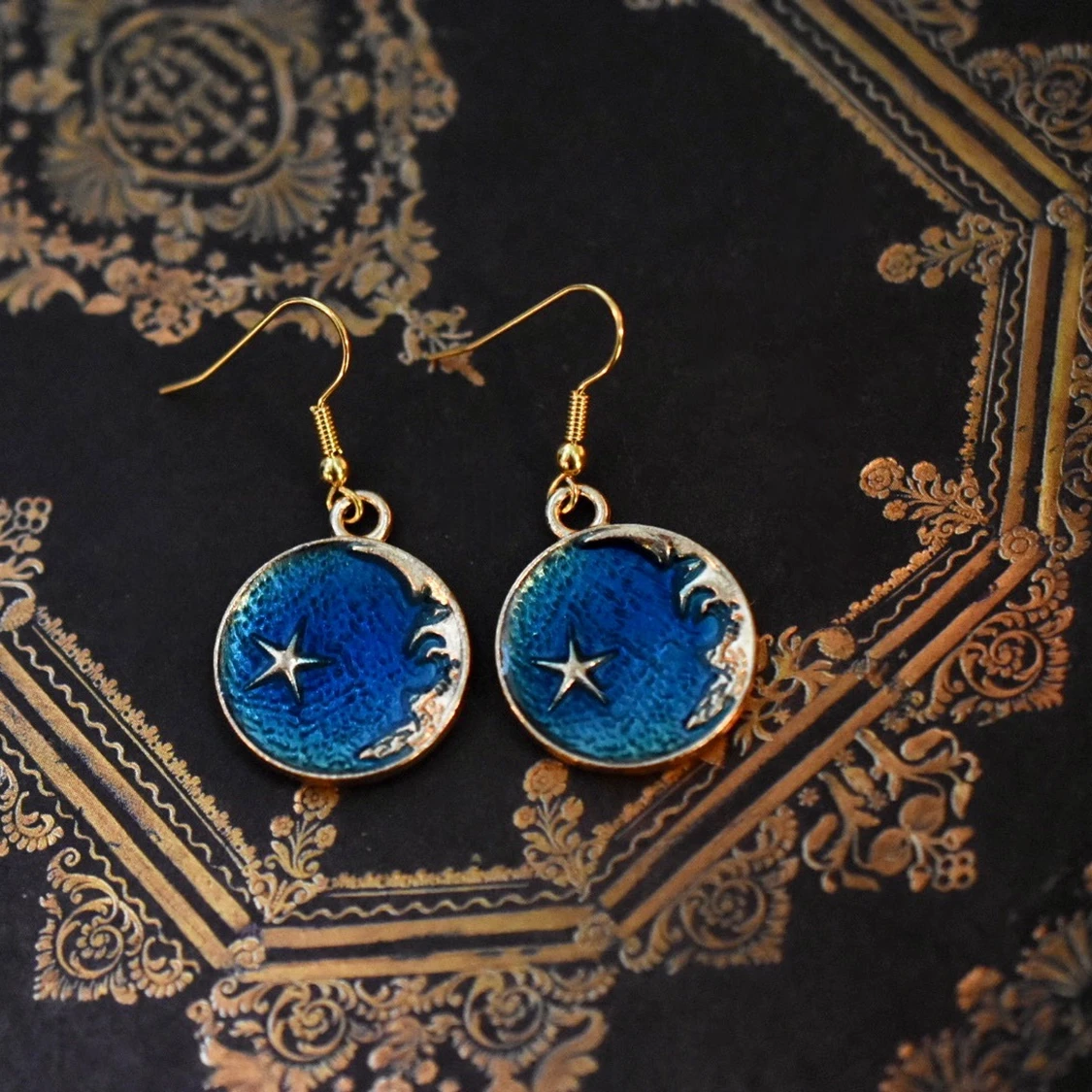 Örhängen med himmelsberlock