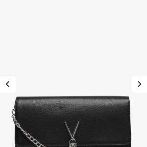 Valentino väska - Det är den stora modellen av väskan, inte använt så många gånger