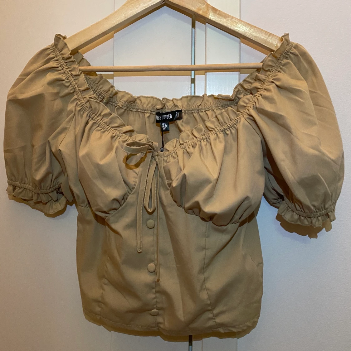 Beige blus från missguided